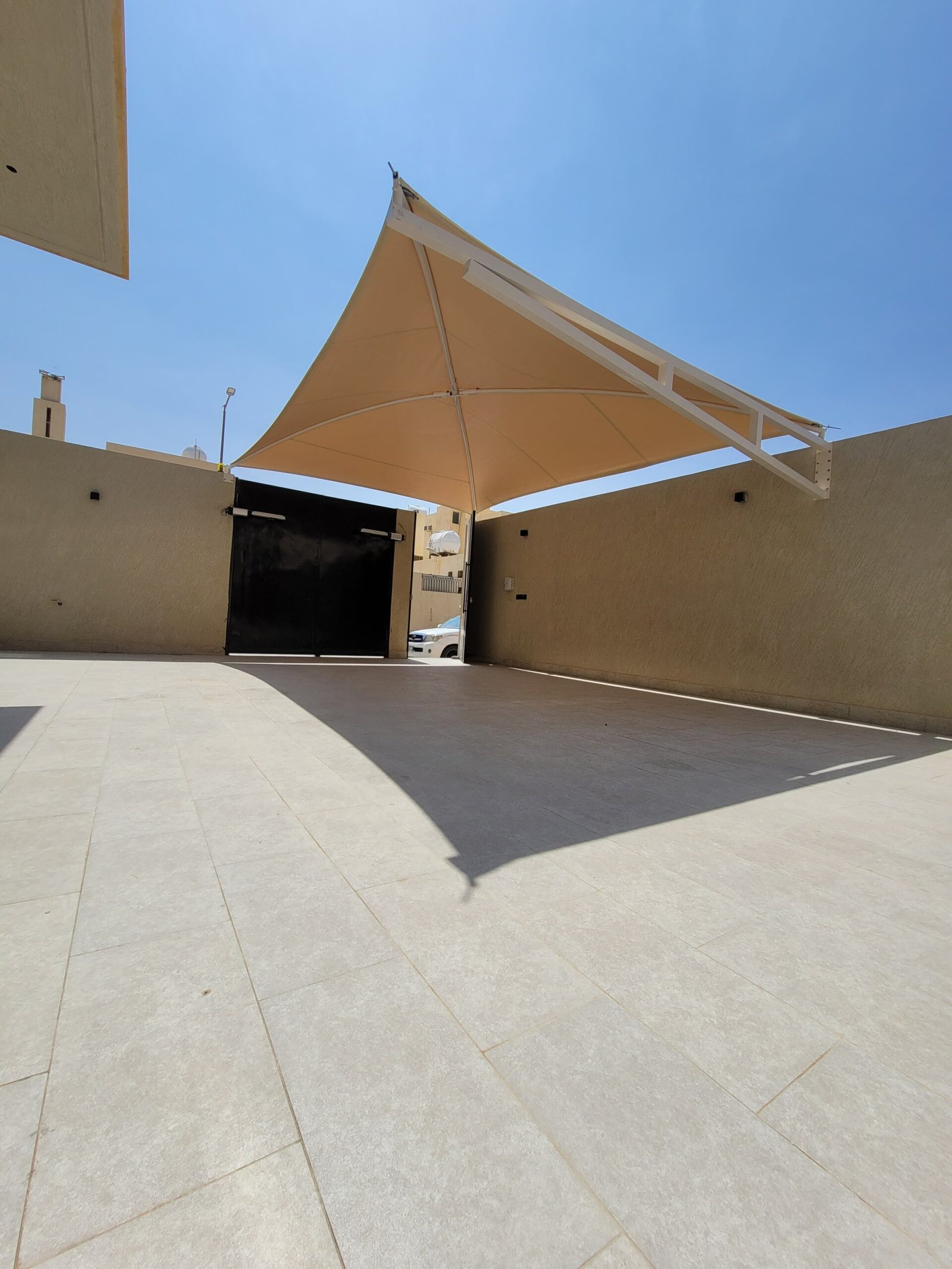 مظلات أحواش جدارية مظلات أحواش جدارية