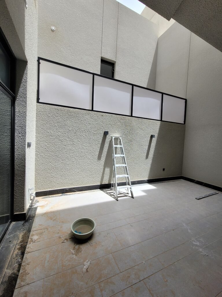 سواتر لكسان بالرياض